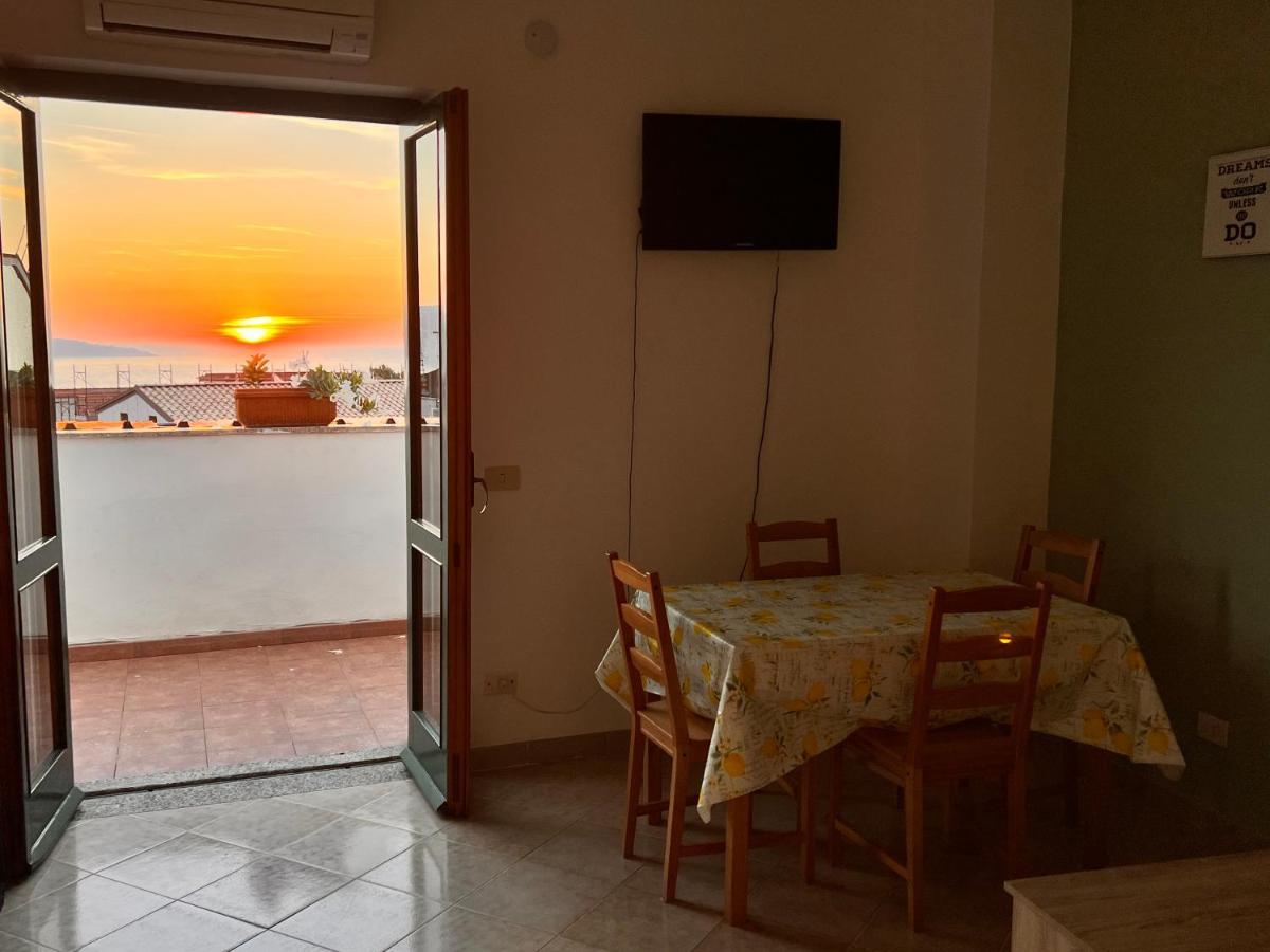 Sorrento Sunset Home Мета Екстериор снимка
